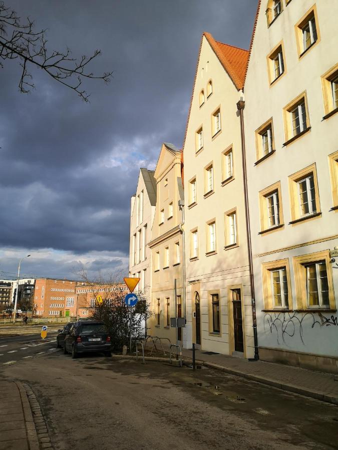 ✰Mansarda Na Bialoskorniczej✰5 Minut Od Rynku Wroclaw Luaran gambar